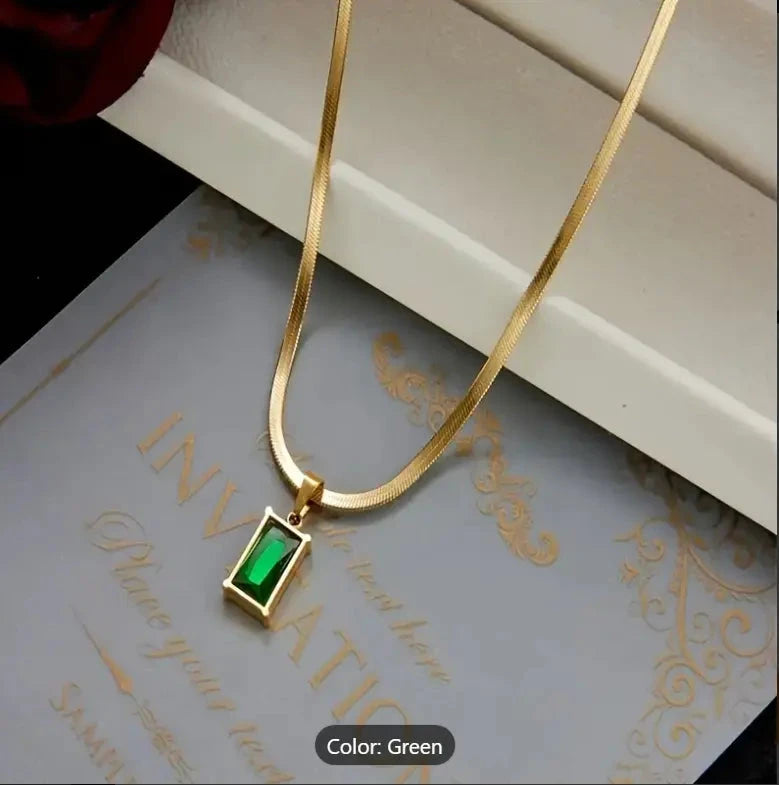 Green Pendan t& Snake Bone Chain jewellery lawenza 