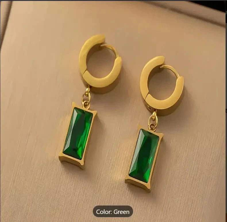 Green Pendan t& Snake Bone Chain jewellery lawenza 